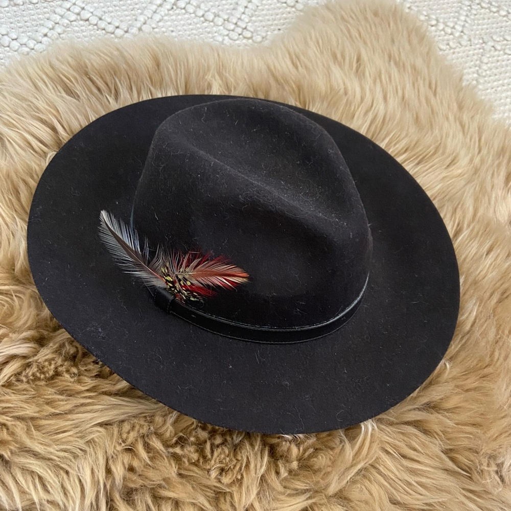 Barbour dark brown rancher hat with feather
